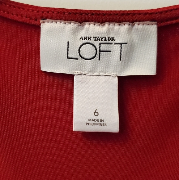 Ann Taylor Loft classy red work dress WITH POCKETS - Picture 2 of 4